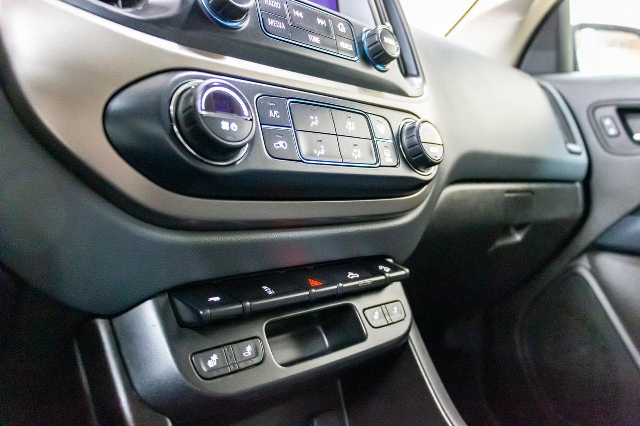 2017 Chevrolet Colorado 4x4 Crew Cab LT Z71 Leather Nav BCam Red Deer AB