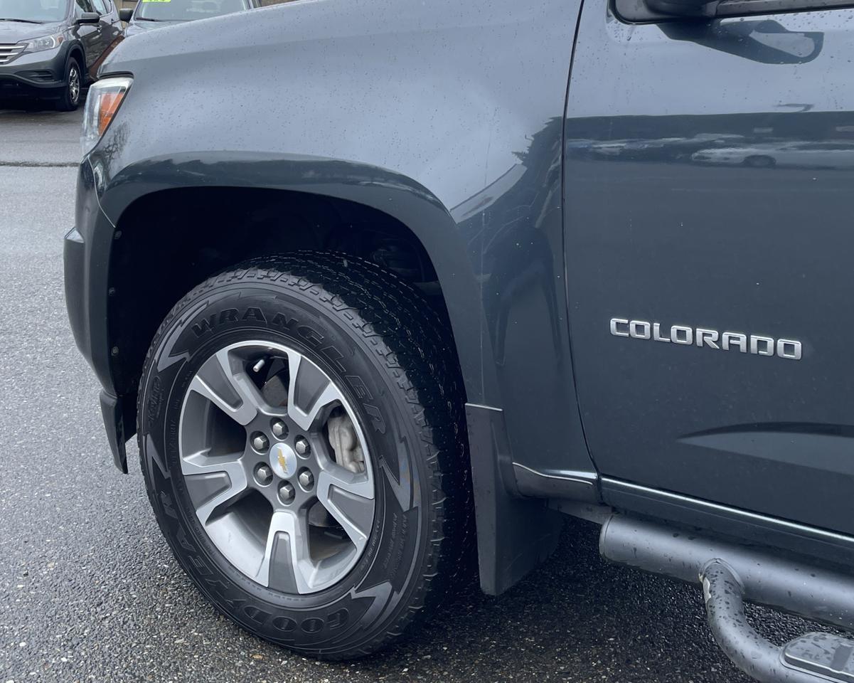 2017 Chevrolet Colorado Crew Cab Z71 Pickup 4D 5 ft