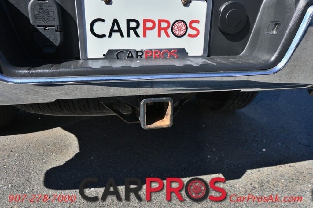 2017 Chevrolet Colorado LT - 4X4 - 3.6L V6 - Crew Cab - Chrome Luxury Pkg - Convenience Pkg - Auto Start - Heated Leather Seats - Front Collision Alert & Lane Departure - Back Up Camera - Tonneau Cover - Tow Pkg Anchorage AK