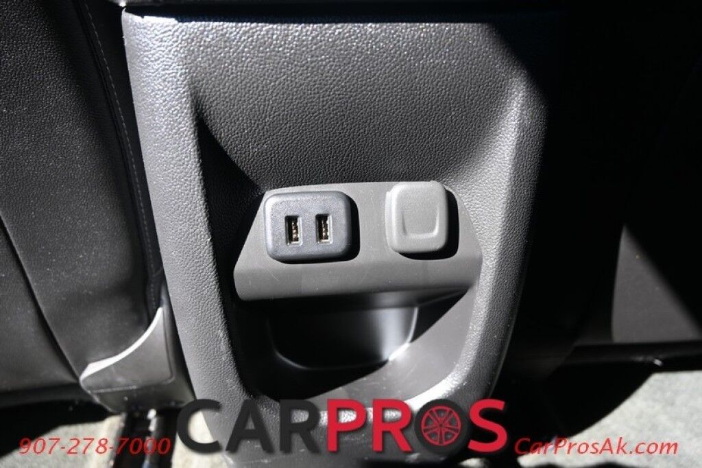 2017 Chevrolet Colorado LT - 4X4 - 3.6L V6 - Crew Cab - Chrome Luxury Pkg - Convenience Pkg - Auto Start - Heated Leather Seats - Front Collision Alert & Lane Departure - Back Up Camera - Tonneau Cover - Tow Pkg Anchorage AK