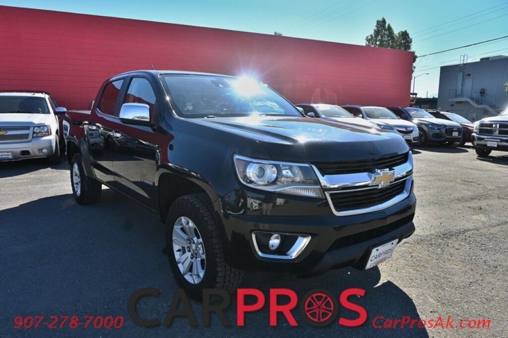 2017 Chevrolet Colorado LT - 4X4 - 3.6L V6 - Crew Cab - Chrome Luxury Pkg - Convenience Pkg - Auto Start - Heated Leather Seats - Front Collision Alert & Lane Departure - Back Up Camera - Tonneau Cover - Tow Pkg