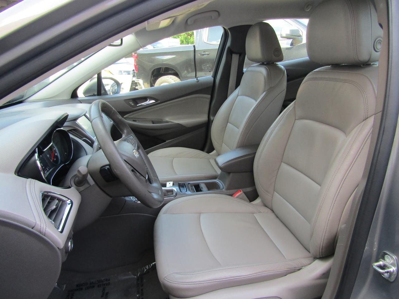 2017 Chevrolet Cruze 4dr HB 1.4L Premier w/1SF Grand Prairie TX