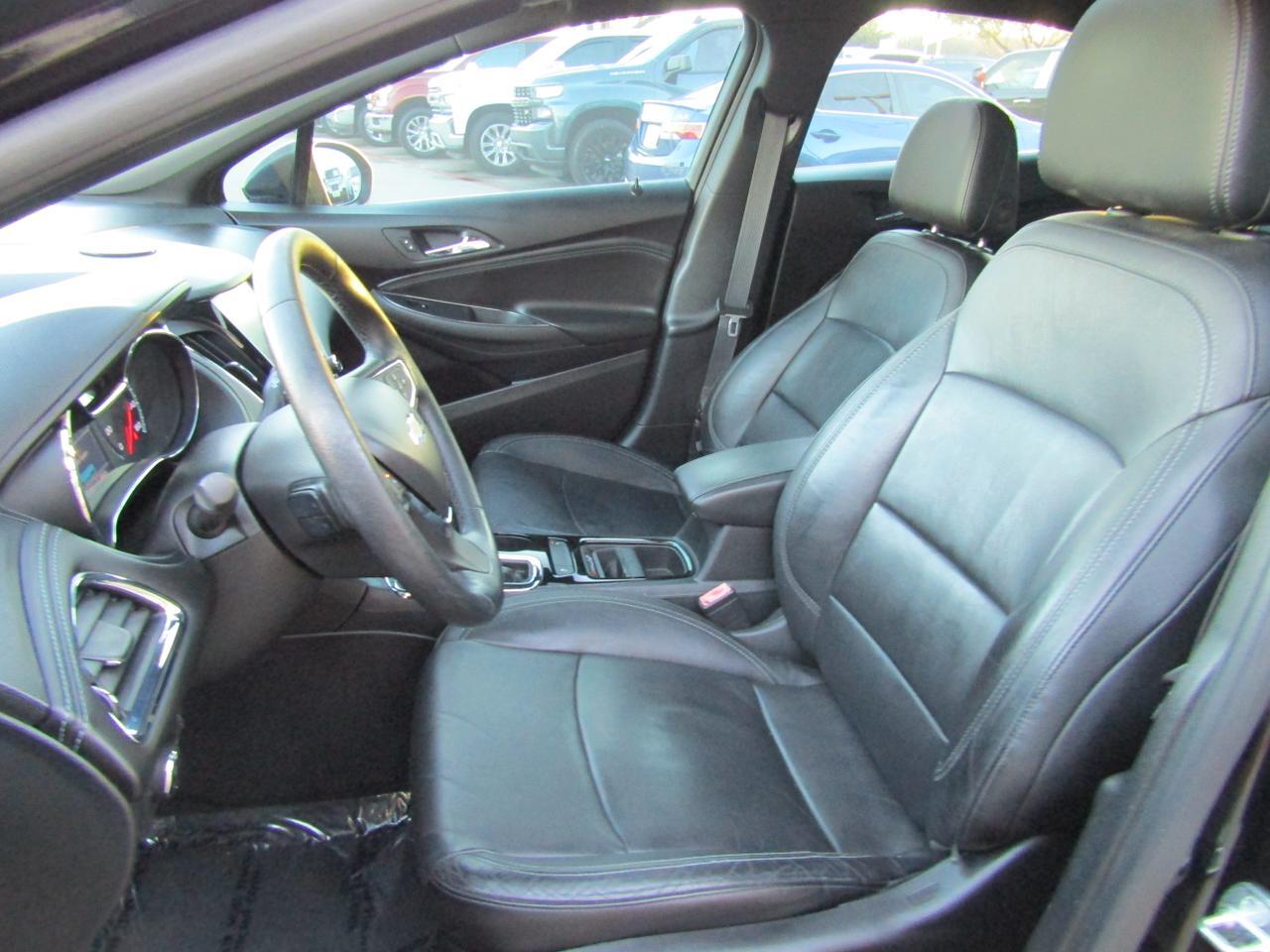 2017 Chevrolet Cruze 4dr HB 1.4L Premier w/1SF Grand Prairie TX