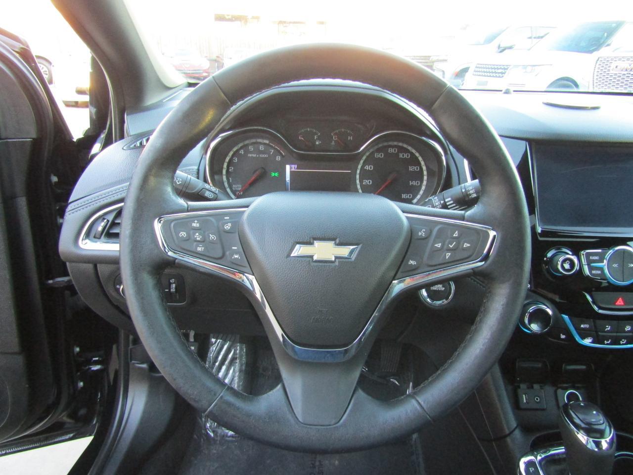 2017 Chevrolet Cruze 4dr HB 1.4L Premier w/1SF Grand Prairie TX