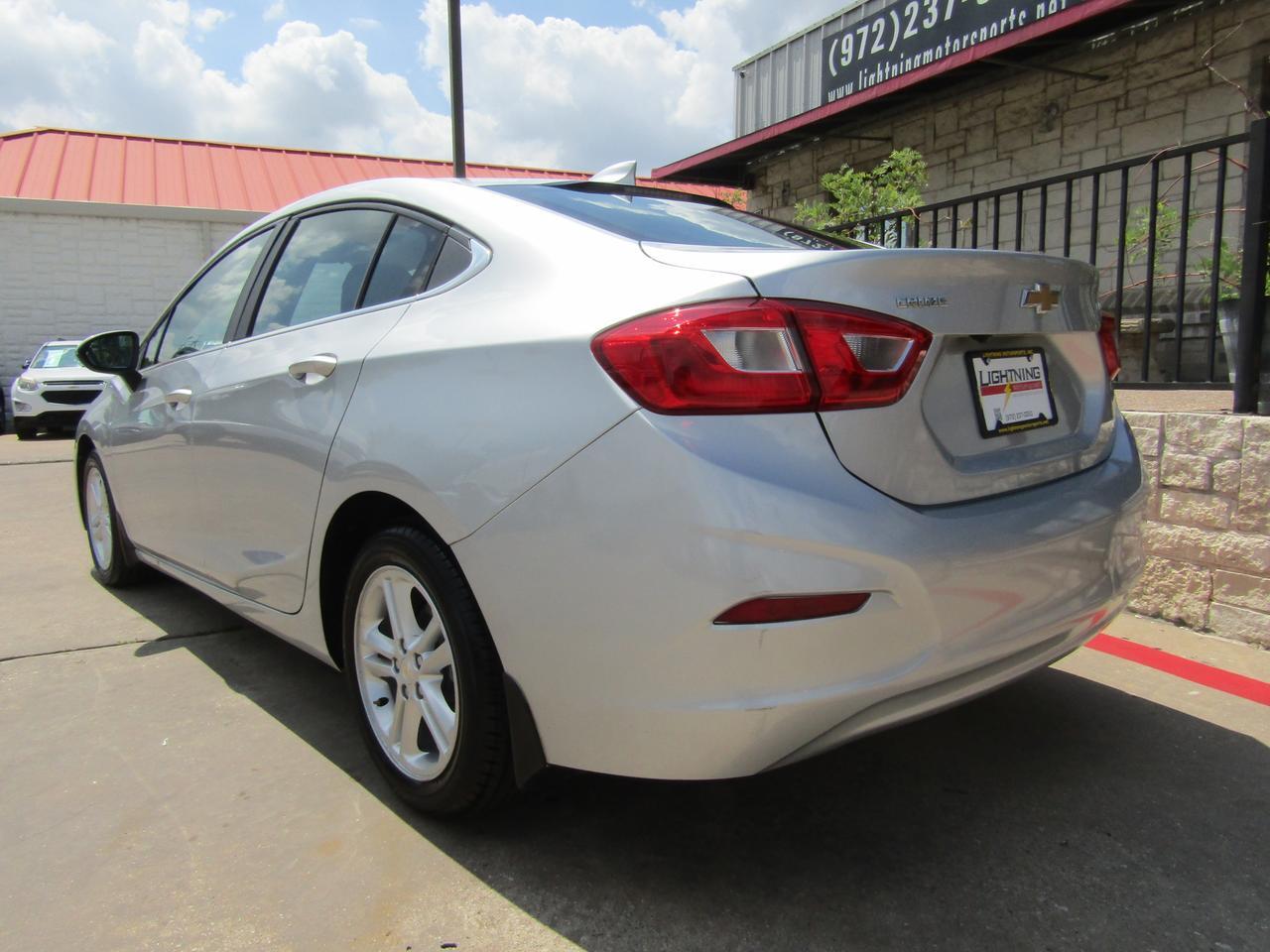 2017 Chevrolet Cruze 4dr Sdn 1.4L LT w/1SD Grand Prairie TX