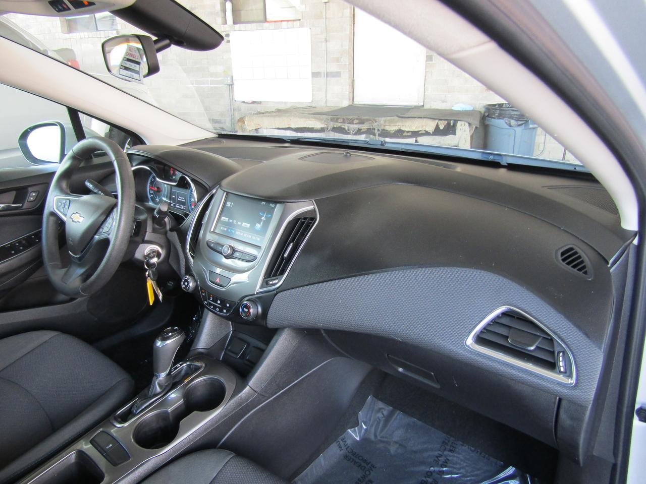 2017 Chevrolet Cruze 4dr Sdn 1.4L LT w/1SD Grand Prairie TX