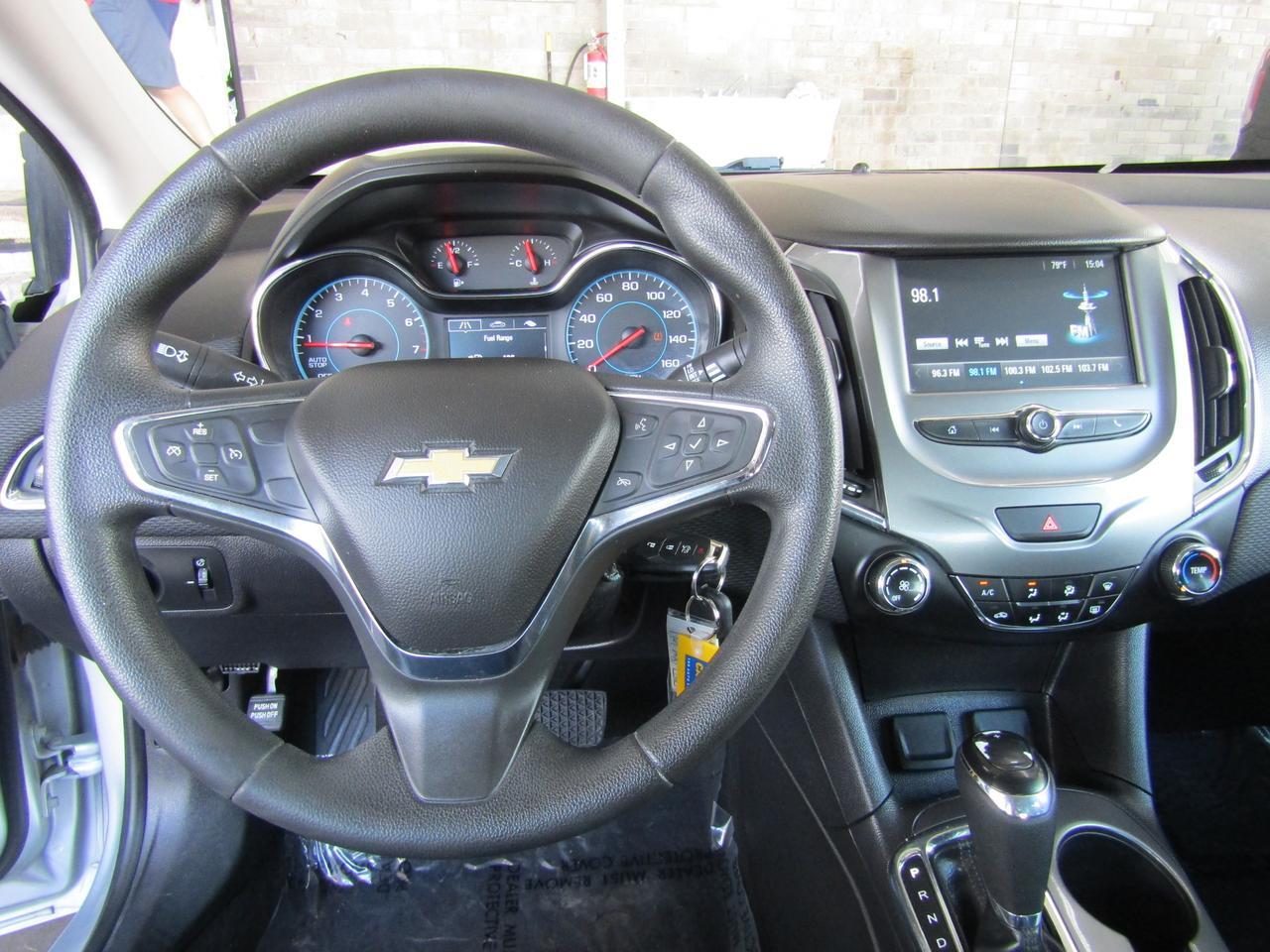 2017 Chevrolet Cruze 4dr Sdn 1.4L LT w/1SD Grand Prairie TX