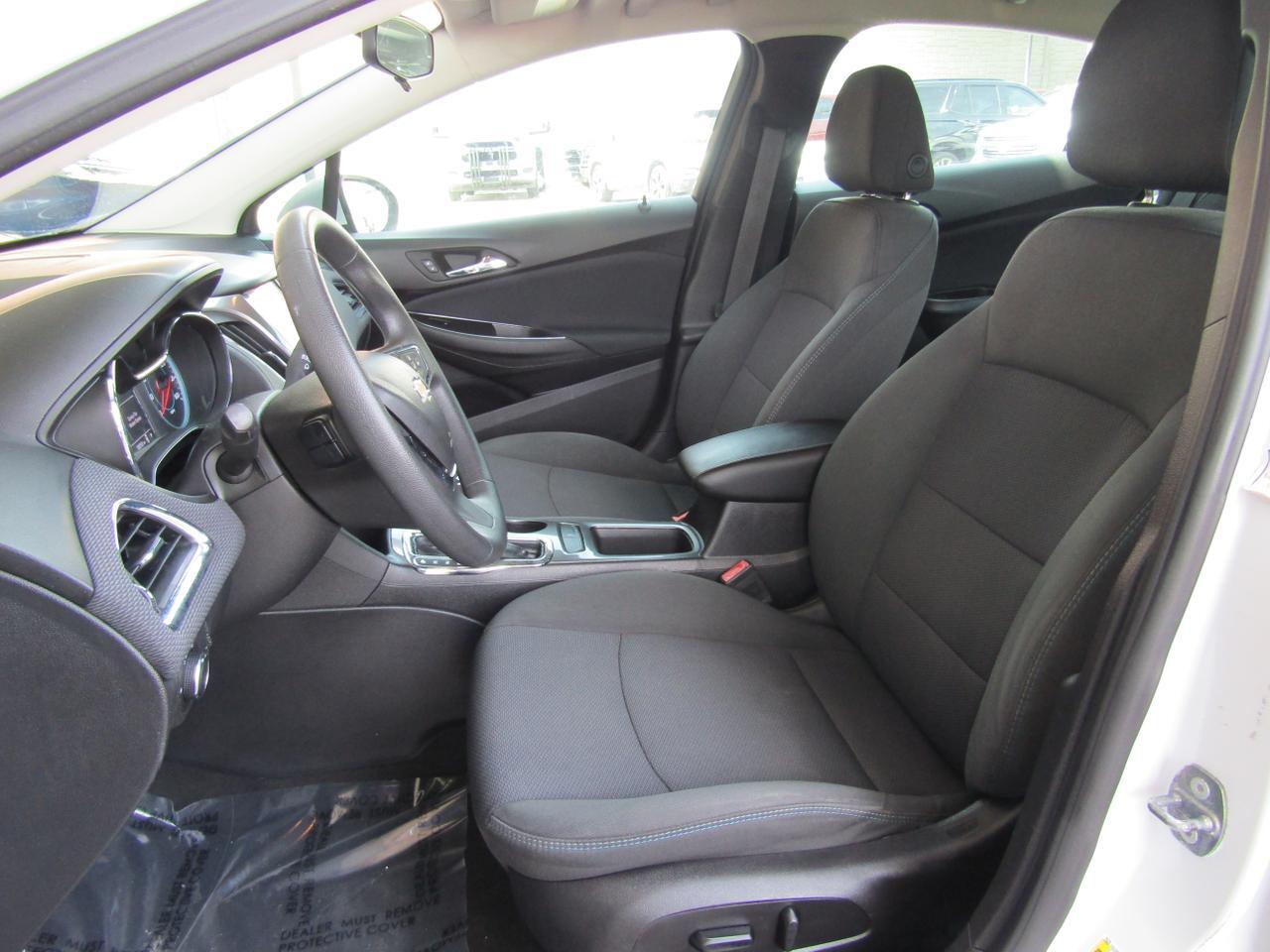 2017 Chevrolet Cruze 4dr Sdn 1.4L LT w/1SD Grand Prairie TX