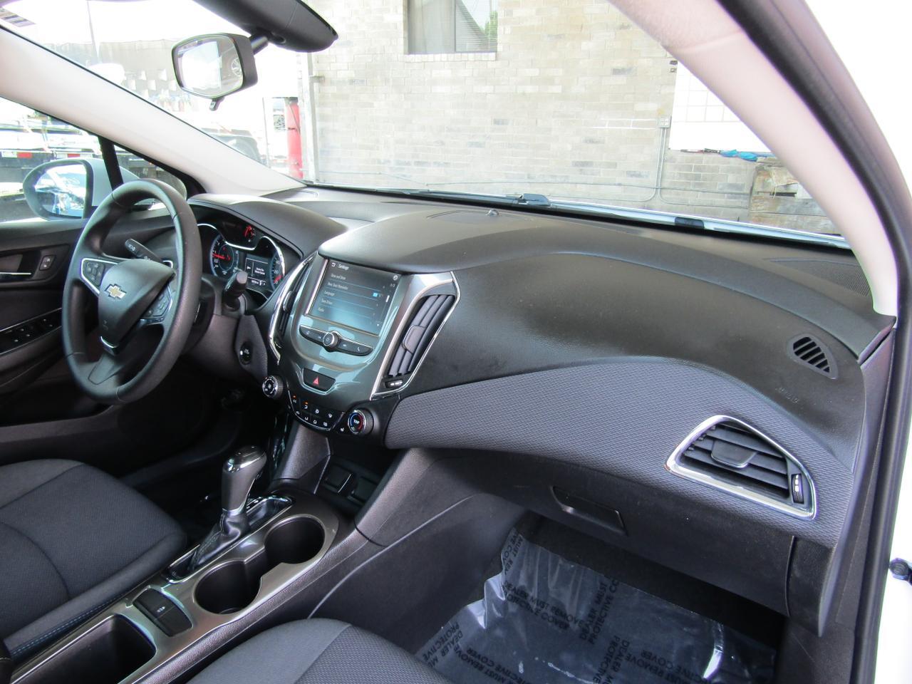 2017 Chevrolet Cruze 4dr Sdn 1.4L LT w/1SD Grand Prairie TX