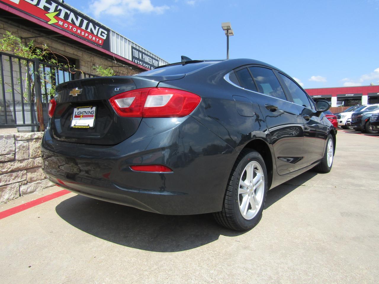 2017 Chevrolet Cruze 4dr Sdn 1.4L LT w/1SD Grand Prairie TX