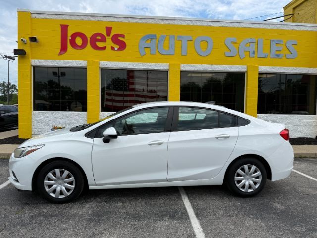 2017 Chevrolet Cruze LS Auto