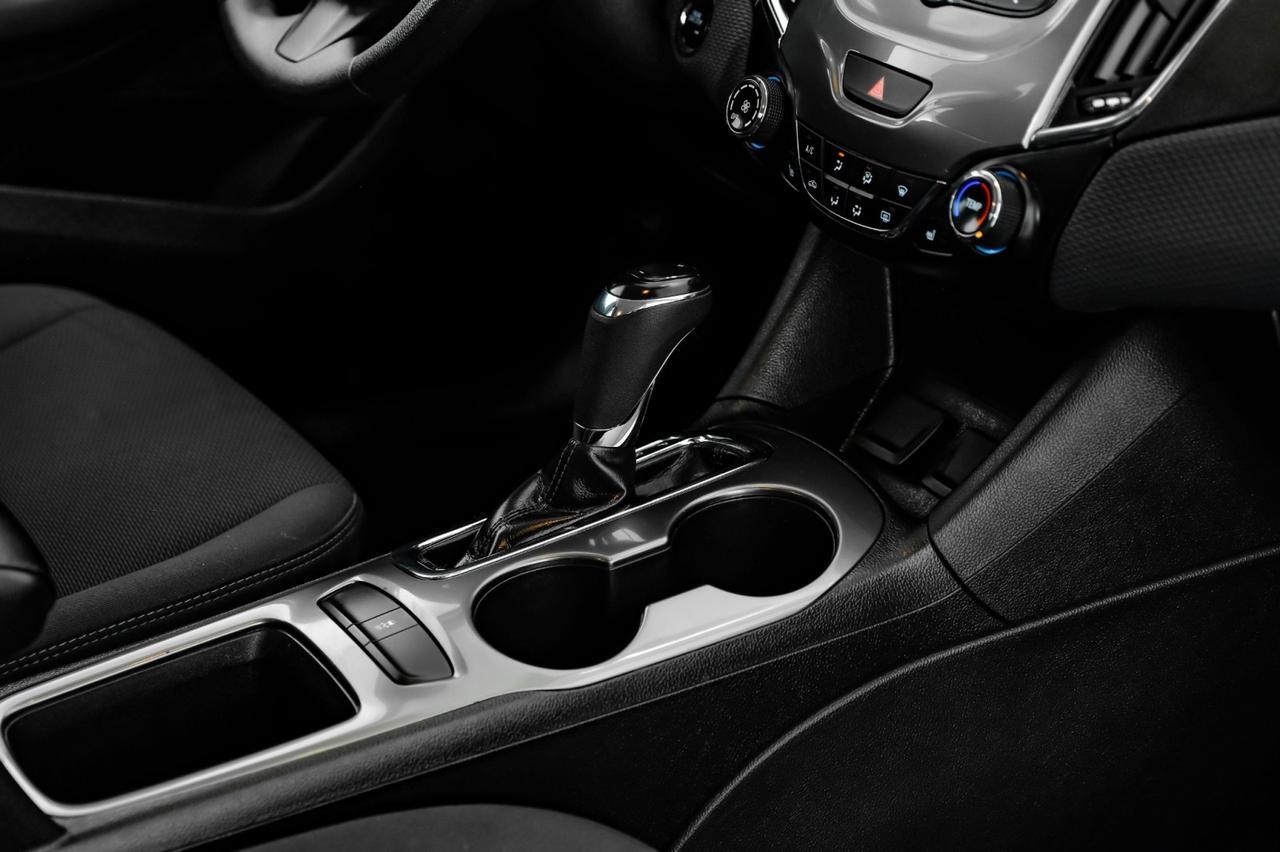 2017 Chevrolet Cruze LT AUTOMATIC HEATED SEATS REAR CAMERA KEYLESS START BLUETOOTH PO Carrollton TX