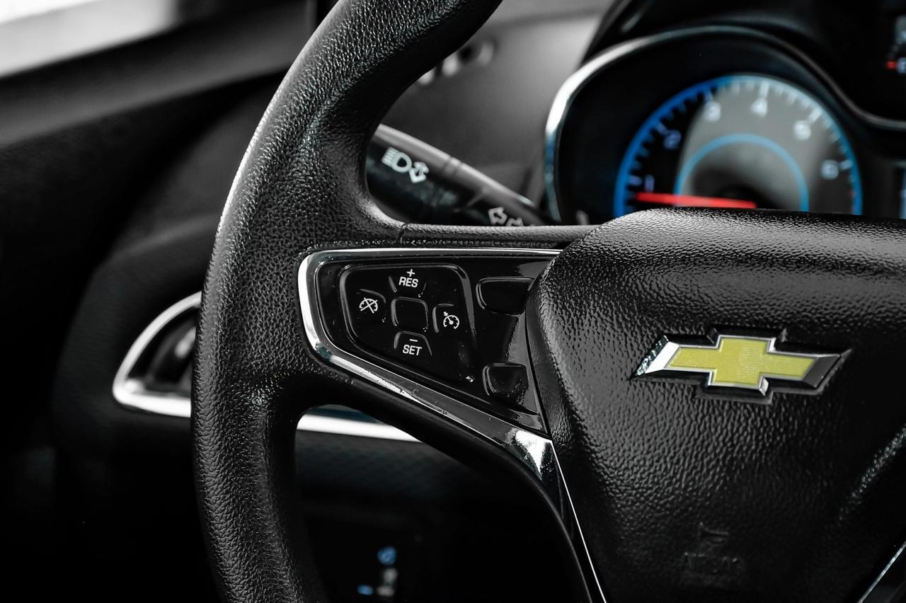 2017 Chevrolet Cruze LT AUTOMATIC HEATED SEATS REAR CAMERA KEYLESS START BLUETOOTH PO Carrollton TX