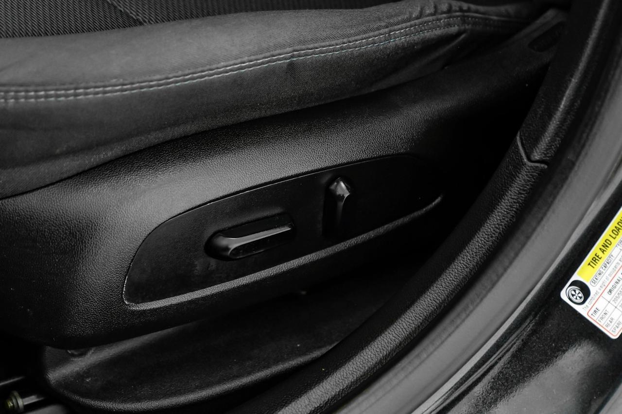 2017 Chevrolet Cruze LT AUTOMATIC HEATED SEATS REAR CAMERA KEYLESS START BLUETOOTH PO Carrollton TX