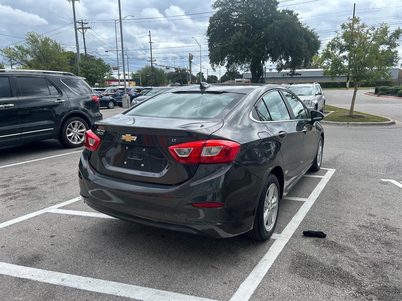 2017 Chevrolet Cruze LT Auto, photo 6