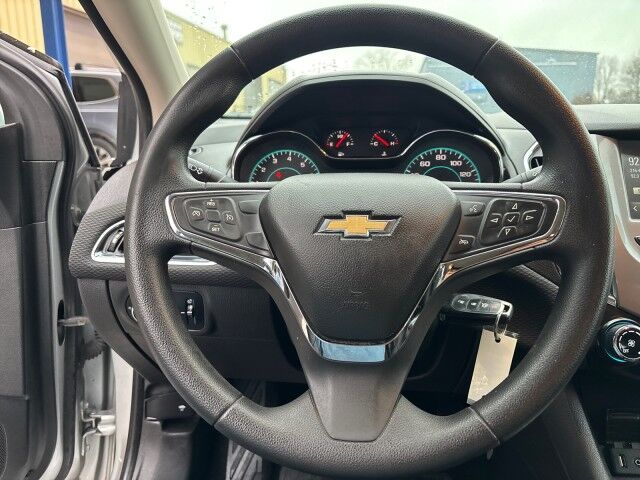 2017 Chevrolet Cruze LT Cleveland OH