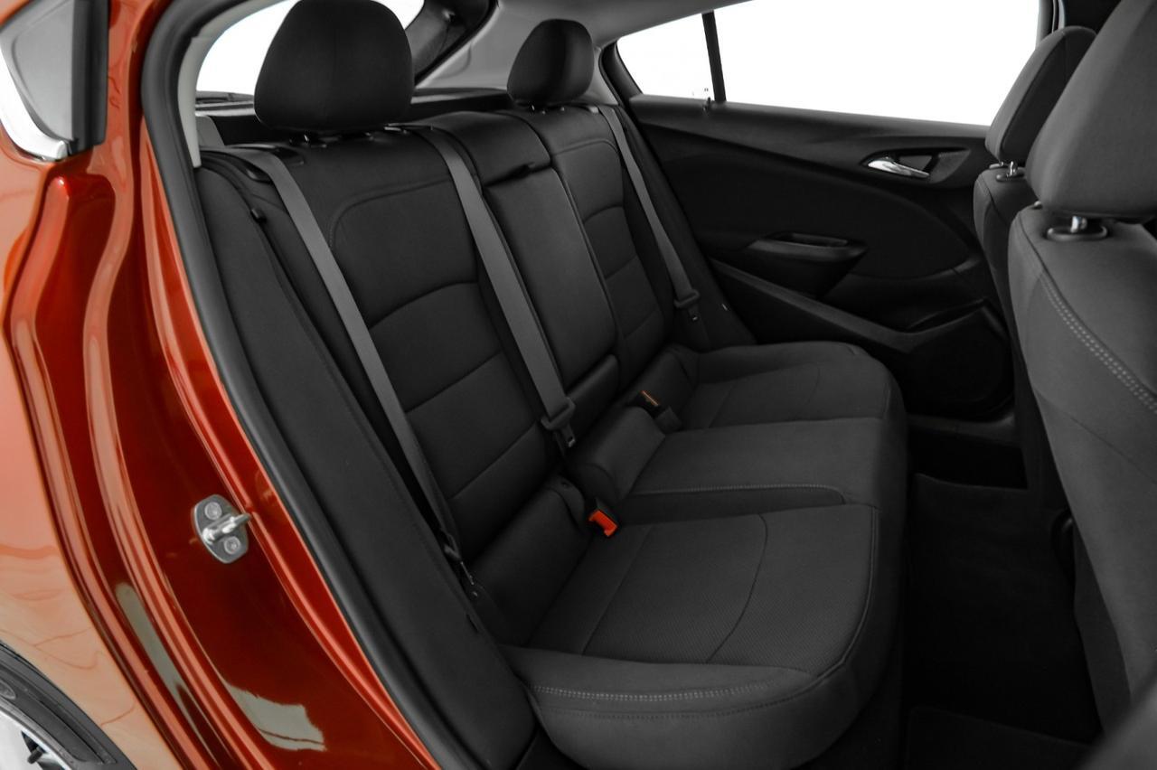 2017 Chevrolet Cruze LT HATCHBACK AUTOMATIC HEATED SEATS REAR CAMERA KEYLESS START BLUETOOTH Carrollton TX