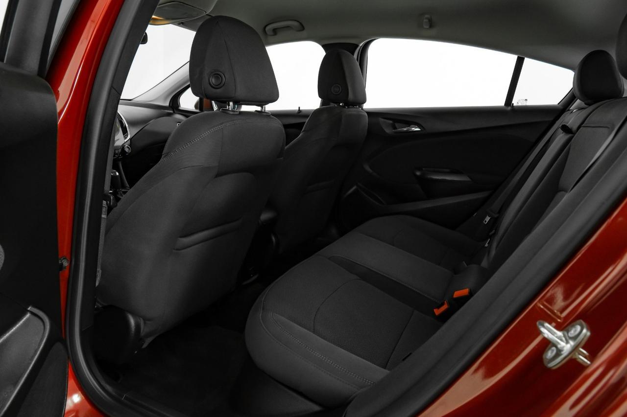 2017 Chevrolet Cruze LT HATCHBACK AUTOMATIC HEATED SEATS REAR CAMERA KEYLESS START BLUETOOTH Carrollton TX