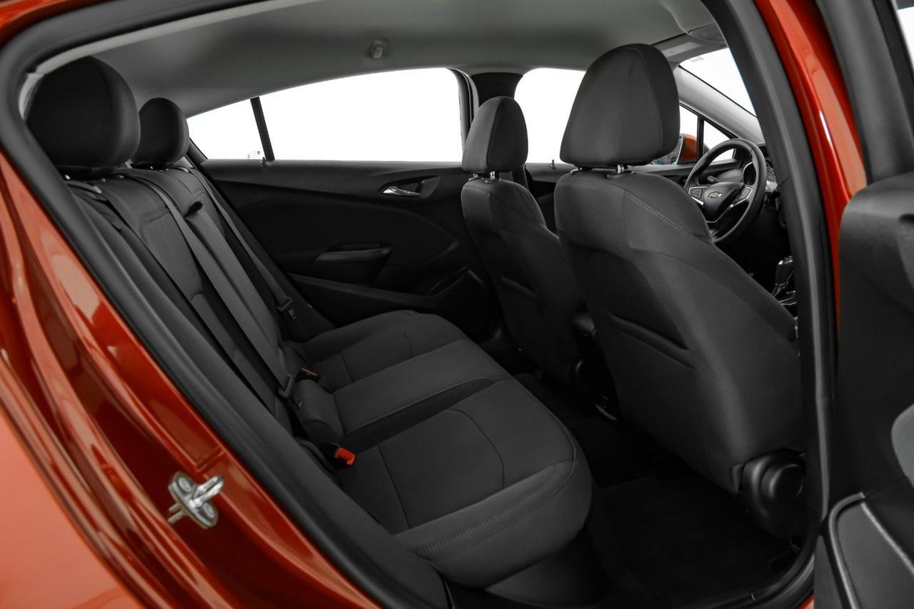 2017 Chevrolet Cruze LT HATCHBACK AUTOMATIC HEATED SEATS REAR CAMERA KEYLESS START BLUETOOTH Carrollton TX