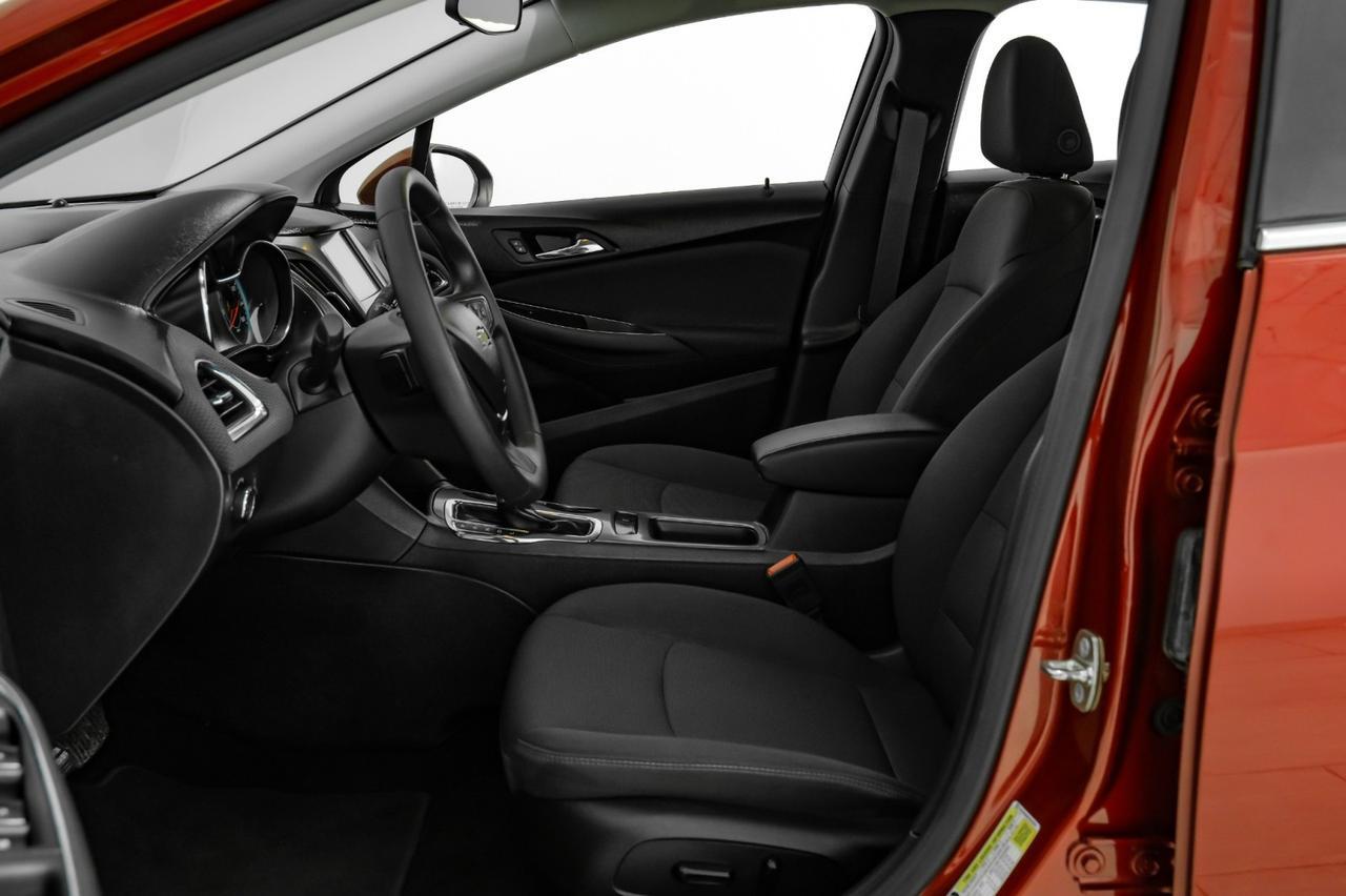 2017 Chevrolet Cruze LT HATCHBACK AUTOMATIC HEATED SEATS REAR CAMERA KEYLESS START BLUETOOTH Carrollton TX