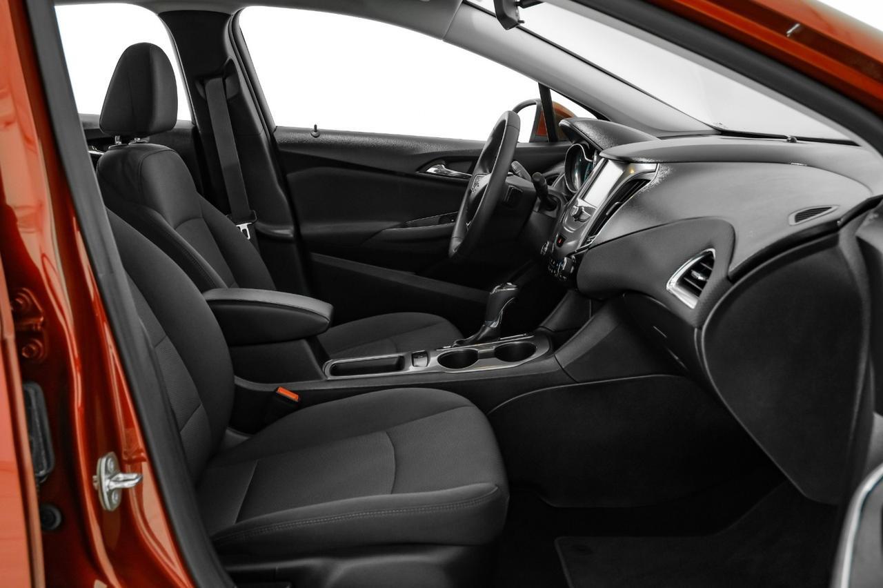 2017 Chevrolet Cruze LT HATCHBACK AUTOMATIC HEATED SEATS REAR CAMERA KEYLESS START BLUETOOTH Carrollton TX