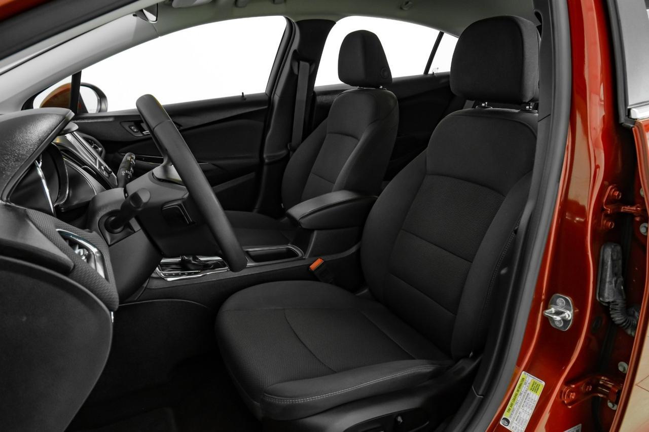 2017 Chevrolet Cruze LT HATCHBACK AUTOMATIC HEATED SEATS REAR CAMERA KEYLESS START BLUETOOTH Carrollton TX