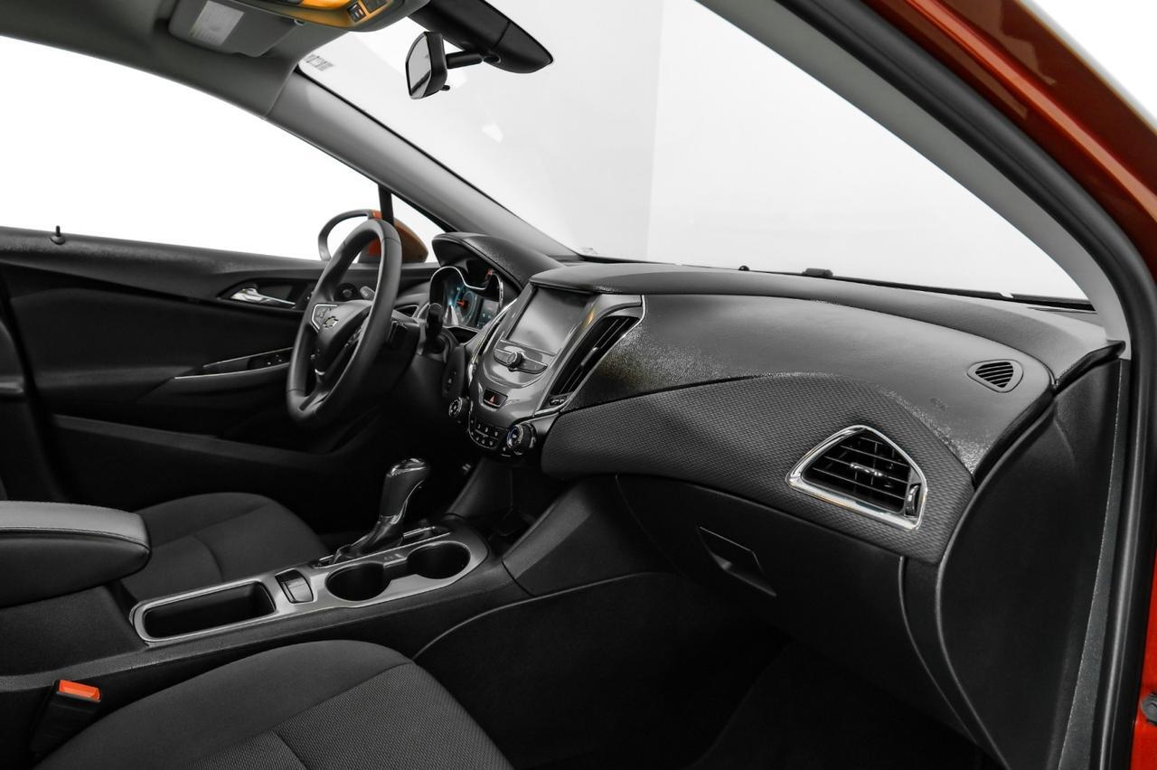 2017 Chevrolet Cruze LT HATCHBACK AUTOMATIC HEATED SEATS REAR CAMERA KEYLESS START BLUETOOTH Carrollton TX