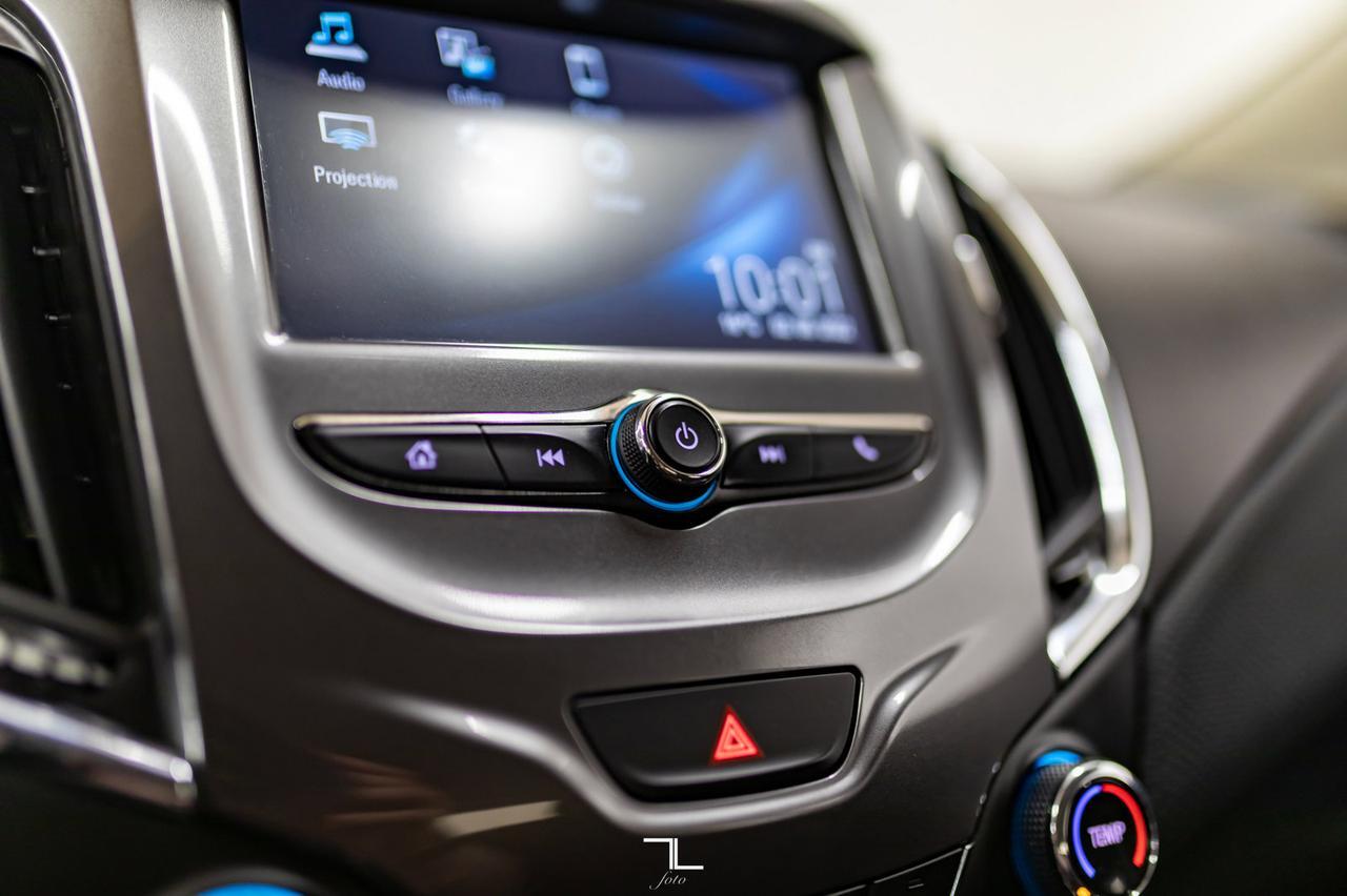 2017 Chevrolet Cruze LT Hatchback BCam Red Deer AB