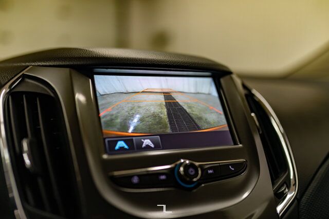 2017 Chevrolet Cruze LT Hatchback BCam Red Deer AB