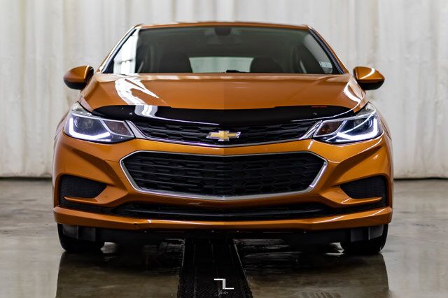 2017 Chevrolet Cruze LT Hatchback BCam Red Deer AB