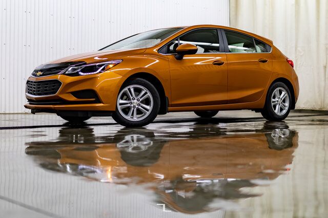 2017 Chevrolet Cruze LT Hatchback BCam Red Deer AB
