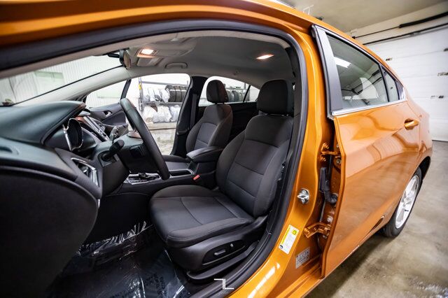 2017 Chevrolet Cruze LT Hatchback BCam Red Deer AB