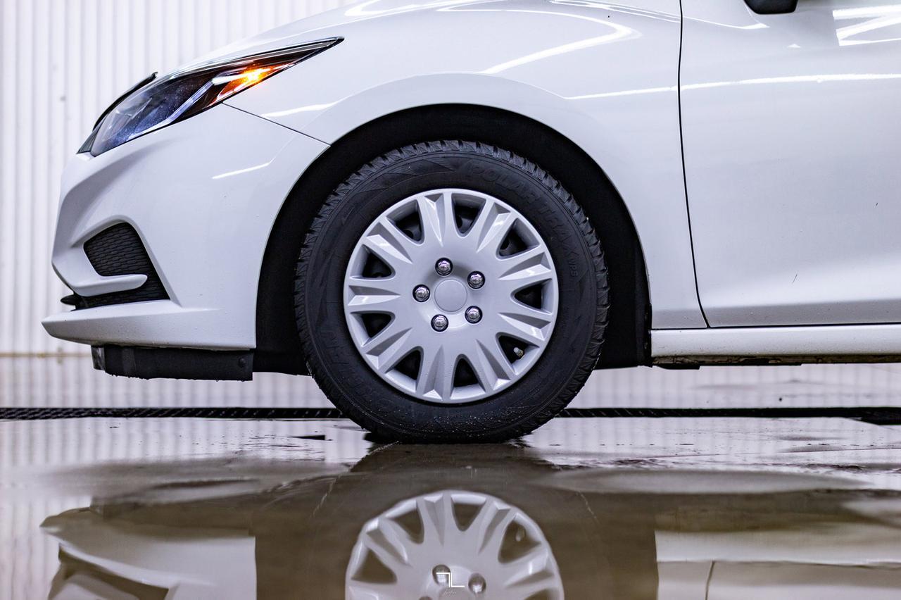 2017 Chevrolet Cruze LT Hatchback BCam Red Deer AB