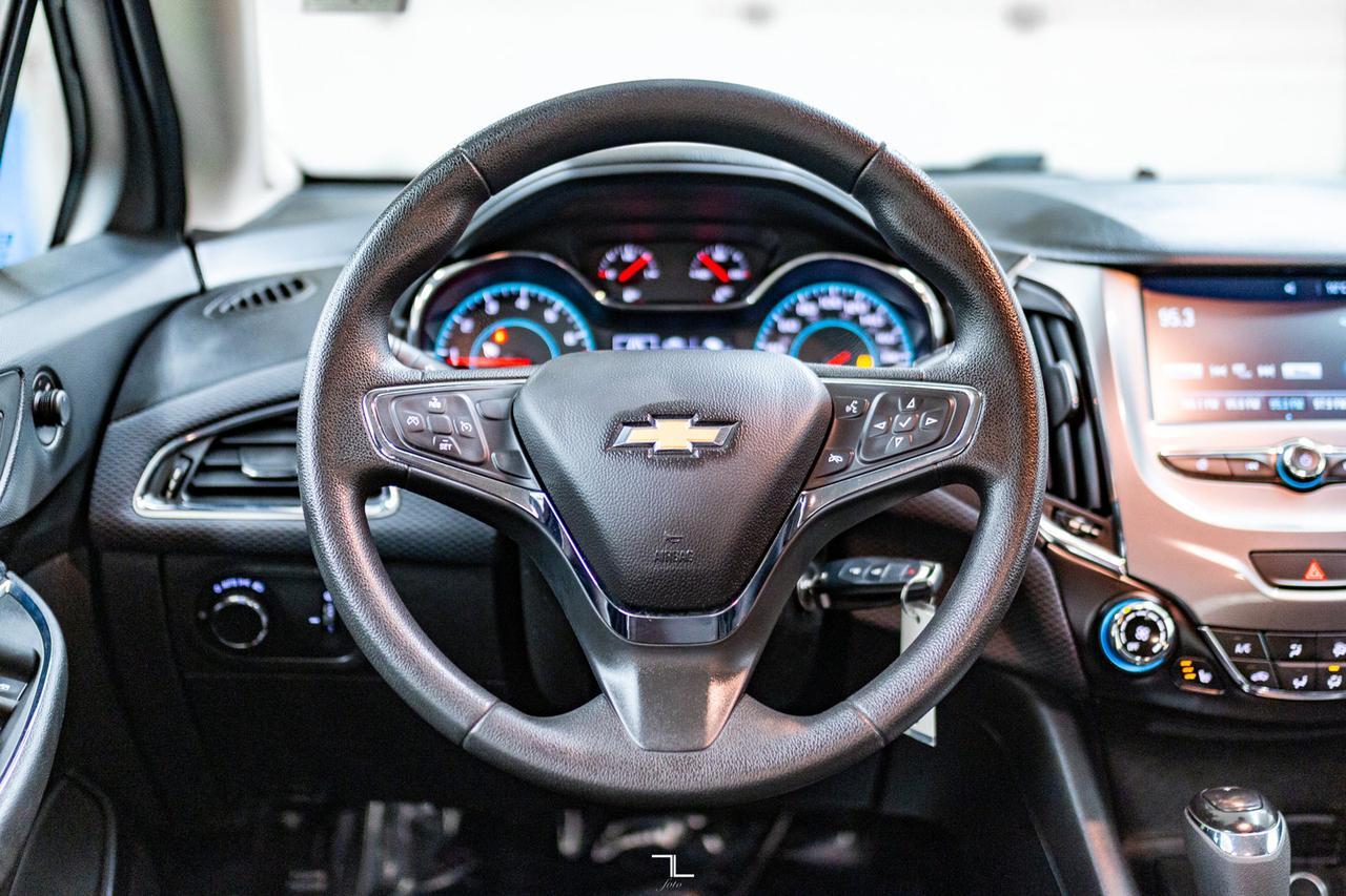 2017 Chevrolet Cruze LT Hatchback BCam Red Deer AB
