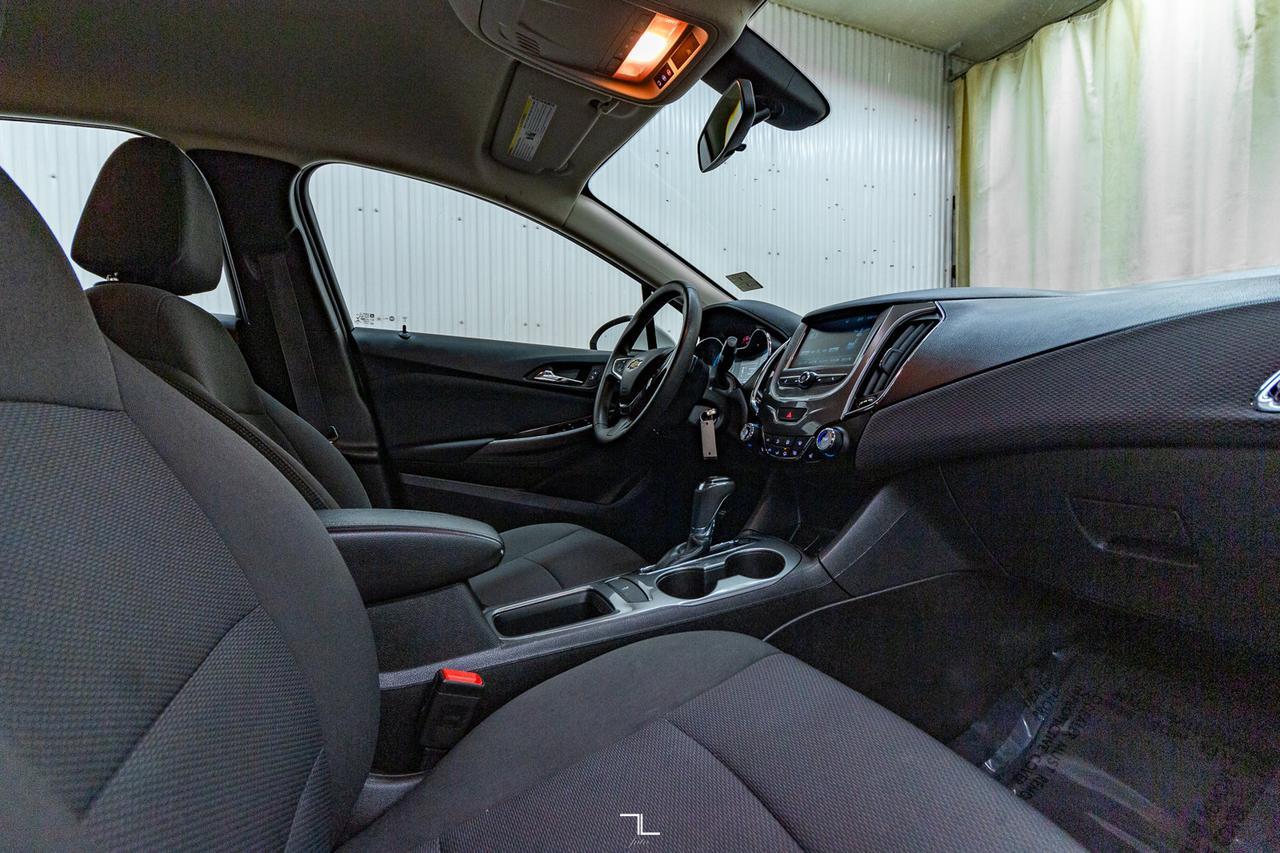 2017 Chevrolet Cruze LT Hatchback BCam Red Deer AB