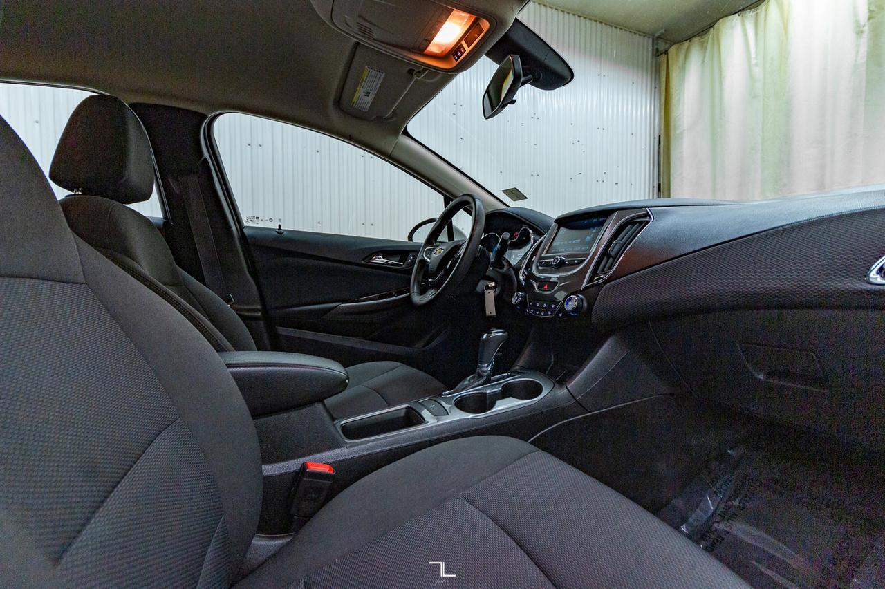 2017 Chevrolet Cruze LT Hatchback BCam Red Deer AB