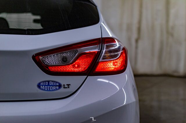 2017 Chevrolet Cruze LT Hatchback BCam Red Deer AB