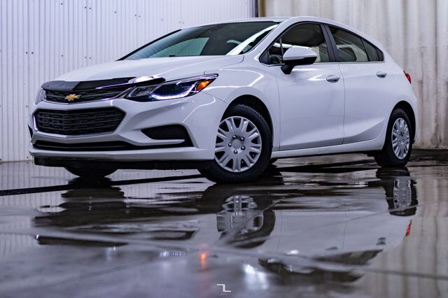 2017 Chevrolet Cruze LT Hatchback BCam Red Deer AB