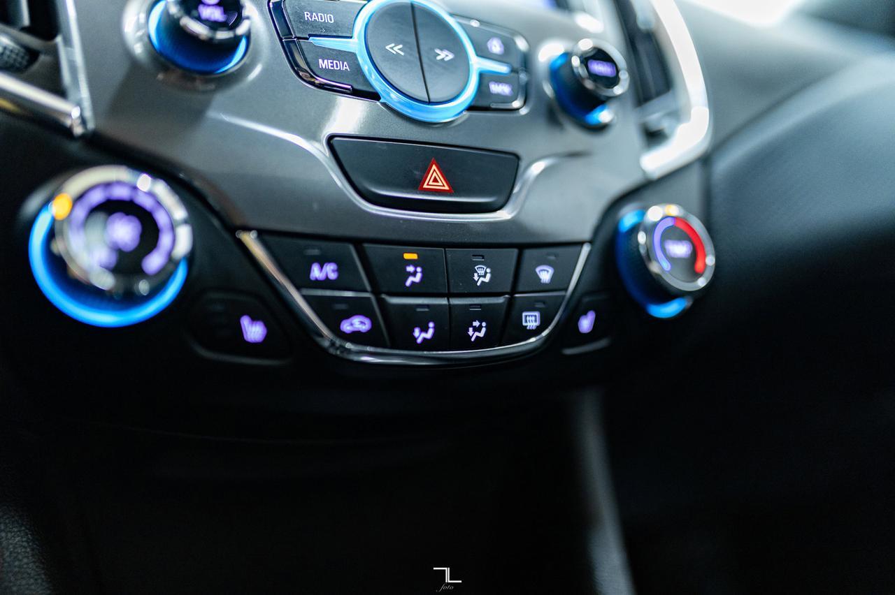 2017 Chevrolet Cruze LT RS Hatchback Manual Roof BCam Red Deer AB