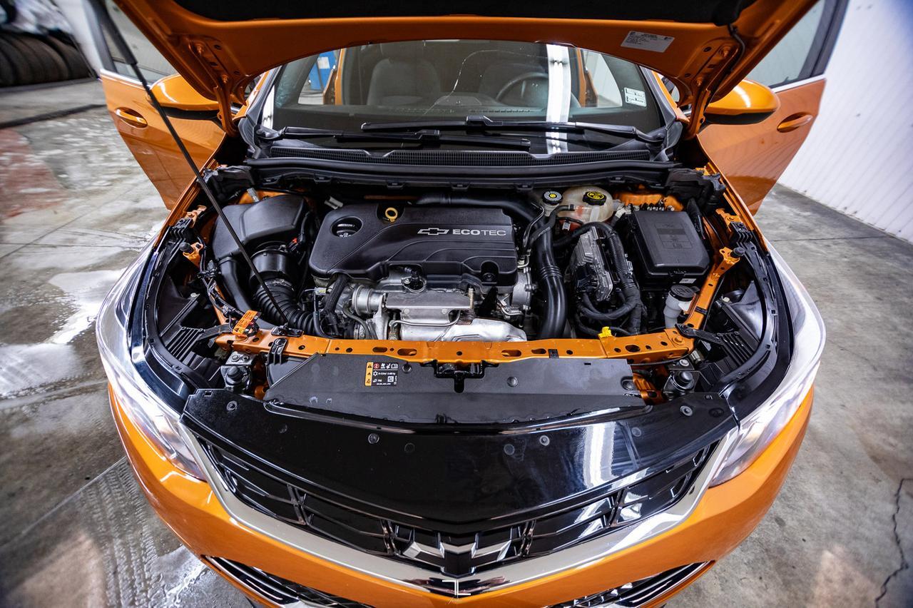 2017 Chevrolet Cruze LT RS Hatchback Manual Roof BCam Red Deer AB