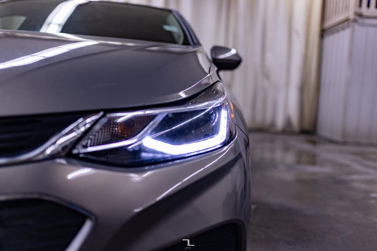 2017 Chevrolet Cruze LT Roof BCam Red Deer AB