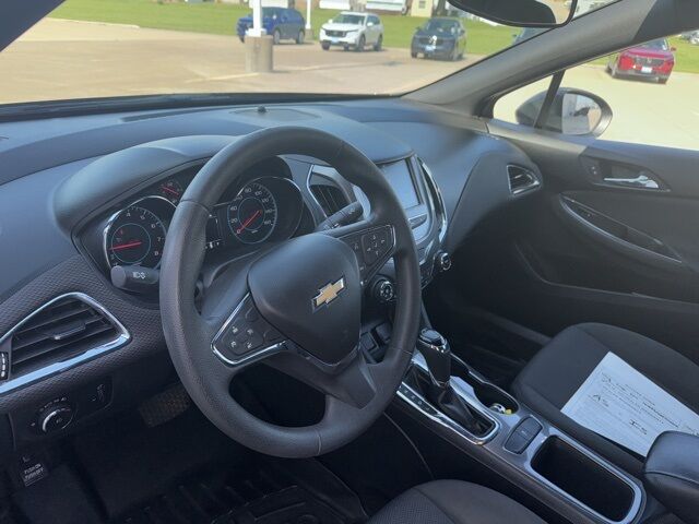 2017 Chevrolet Cruze LT West Burlington IA