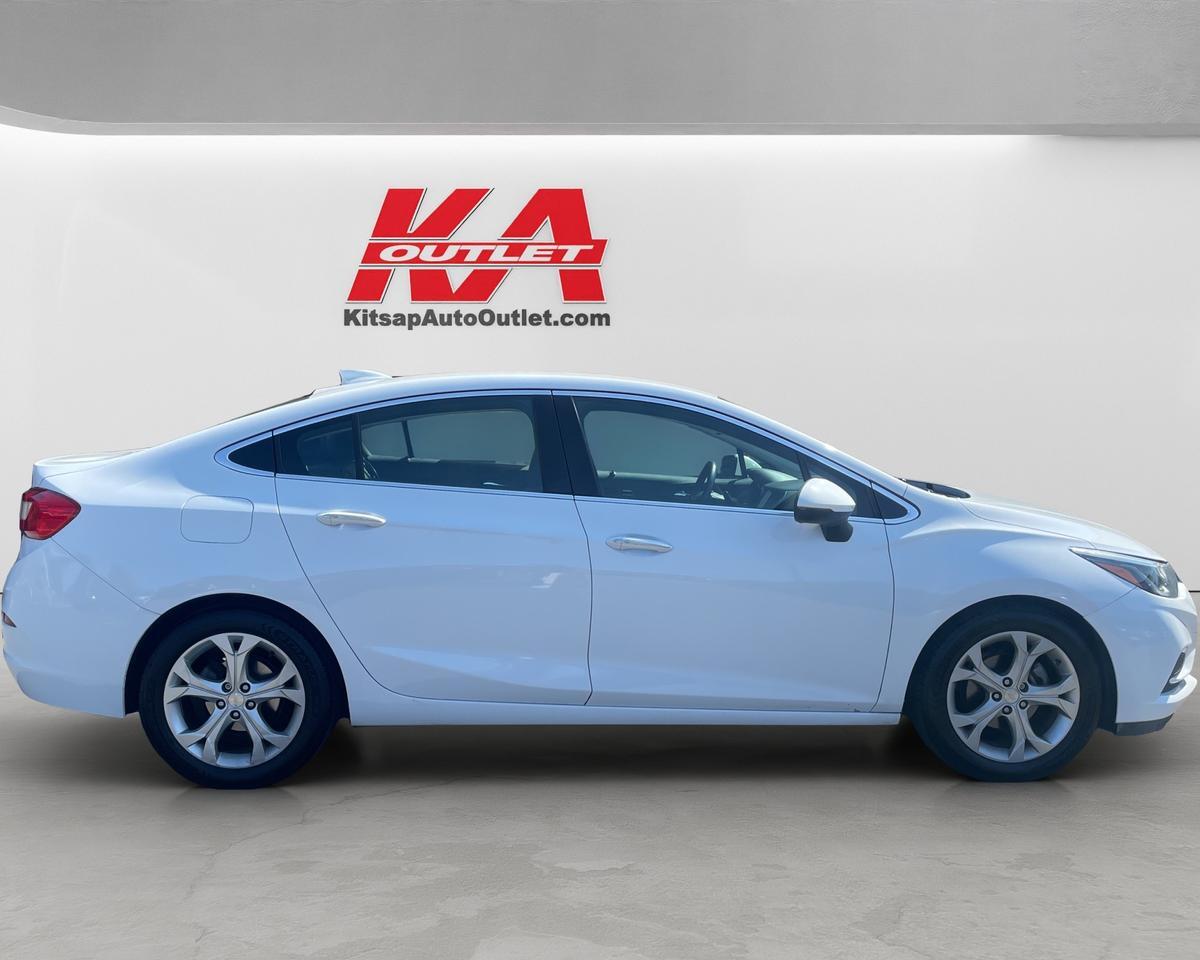 2017 Chevrolet Cruze Premier Sedan 4D