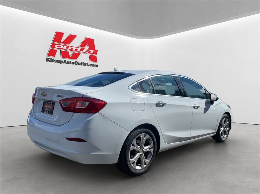 2017 Chevrolet Cruze Premier Sedan 4D