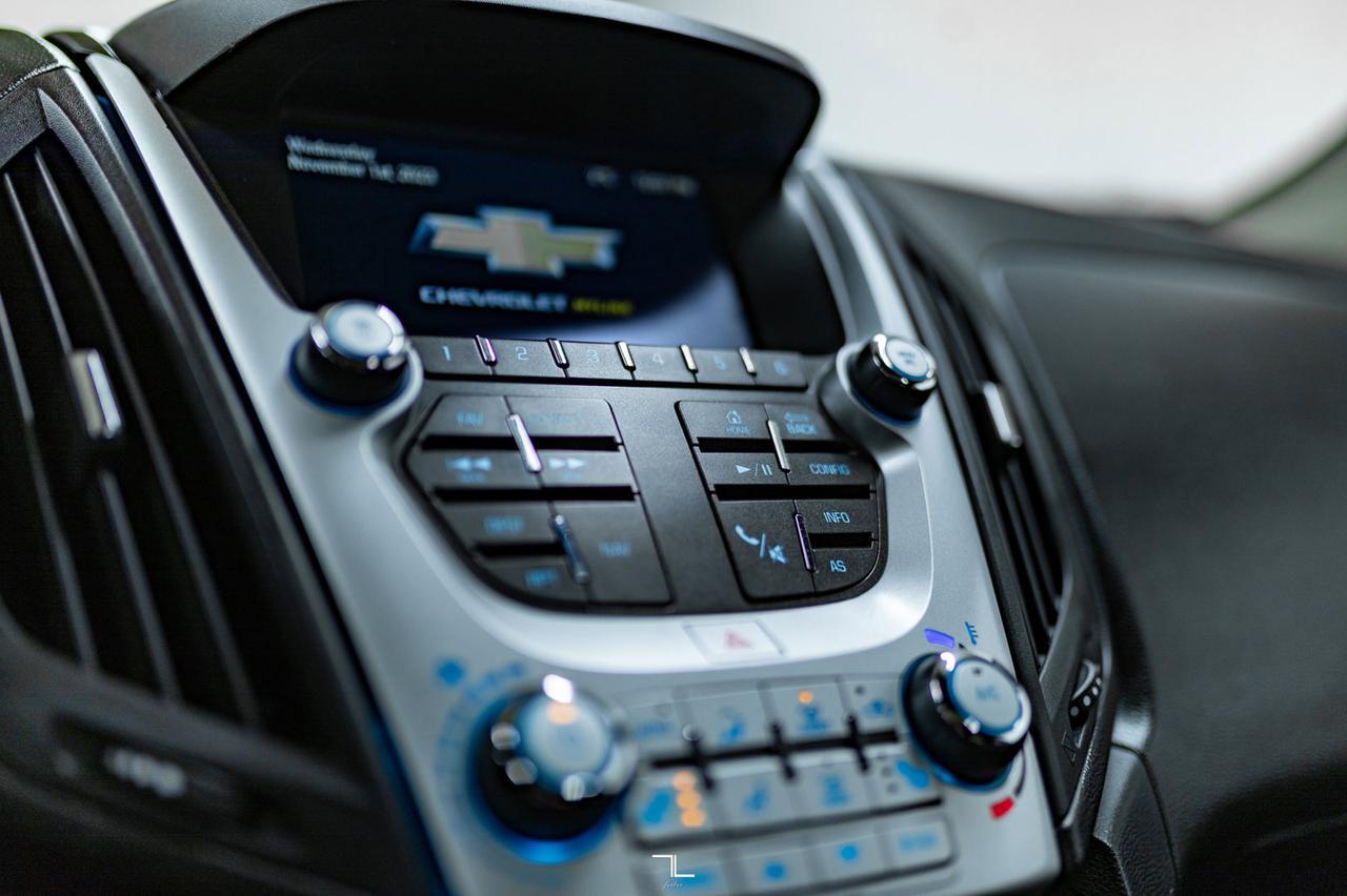 2017 Chevrolet Equinox AWD LT Roof BCam Red Deer AB