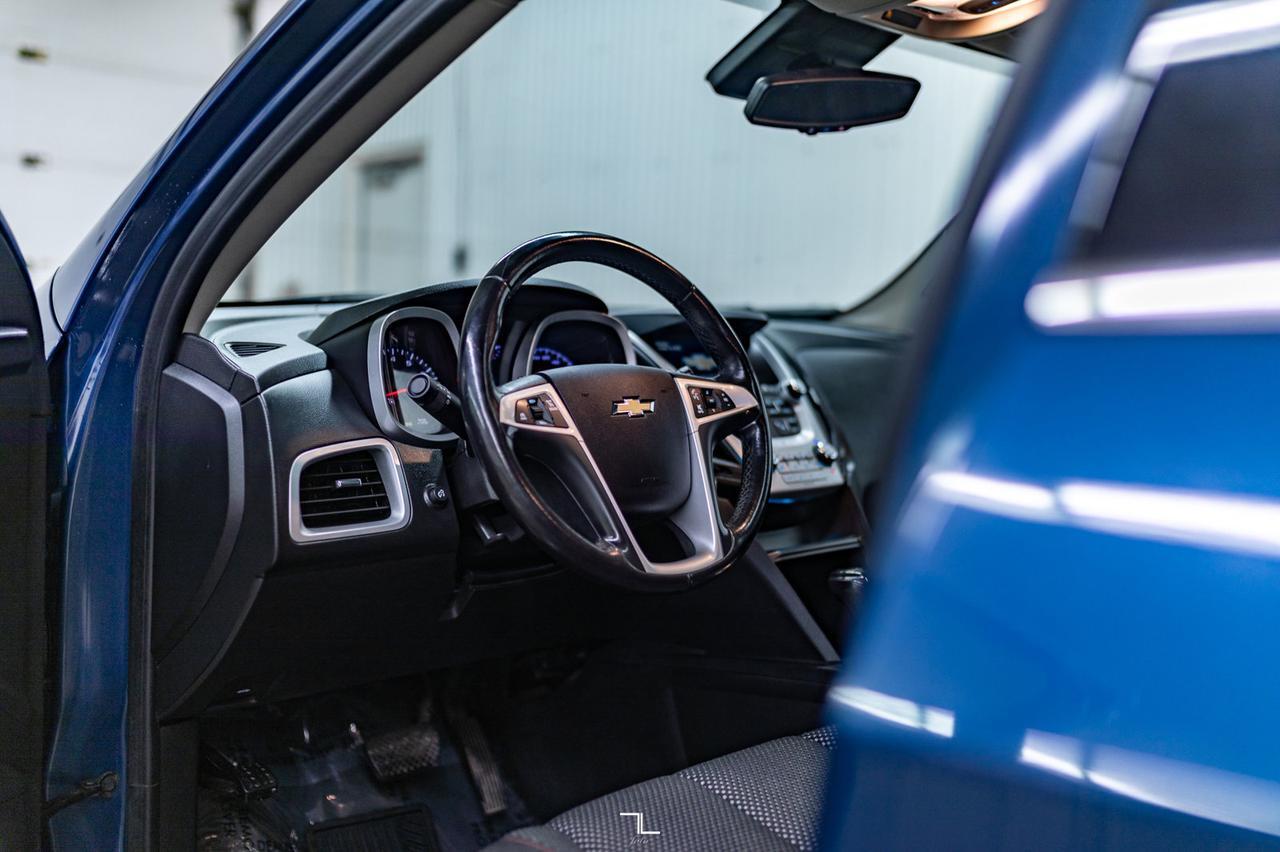 2017 Chevrolet Equinox AWD LT Roof BCam Red Deer AB