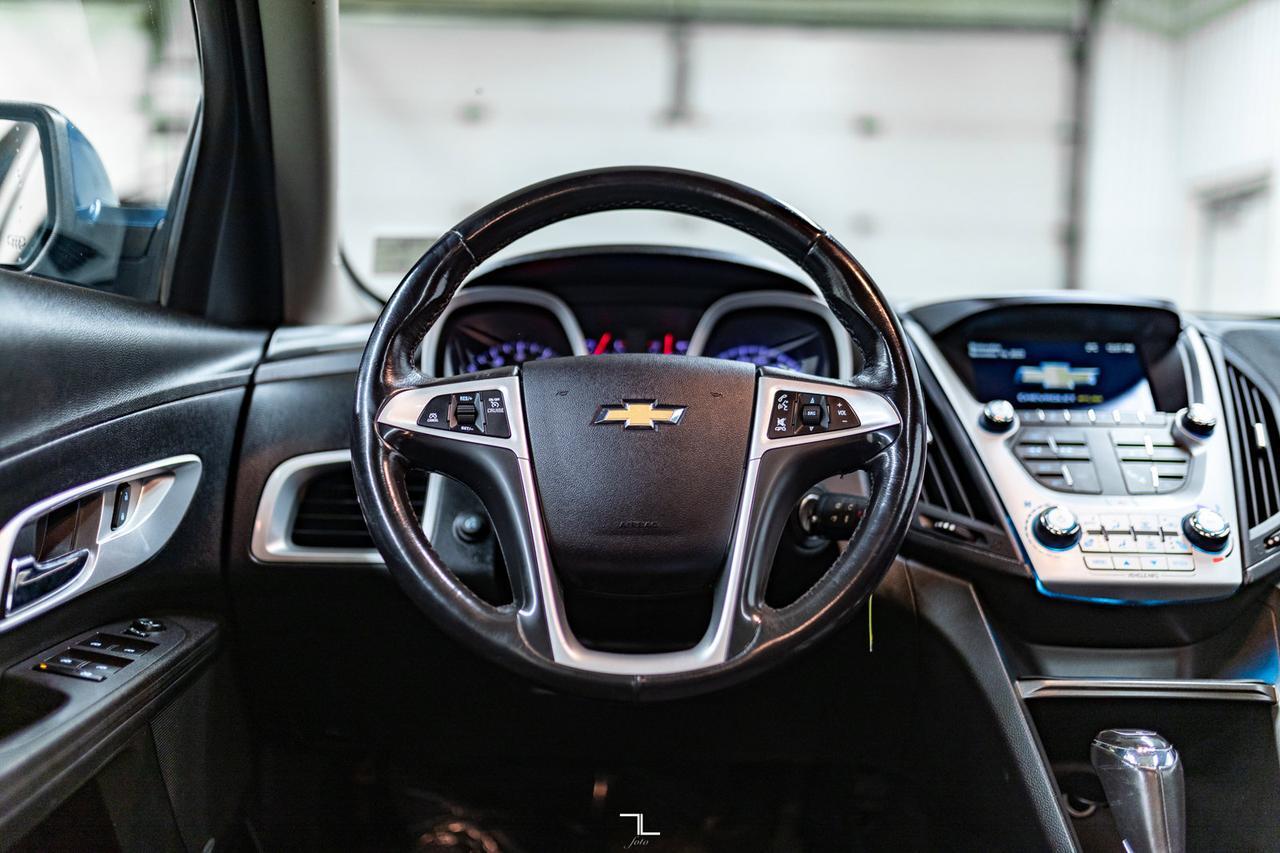 2017 Chevrolet Equinox AWD LT Roof BCam Red Deer AB