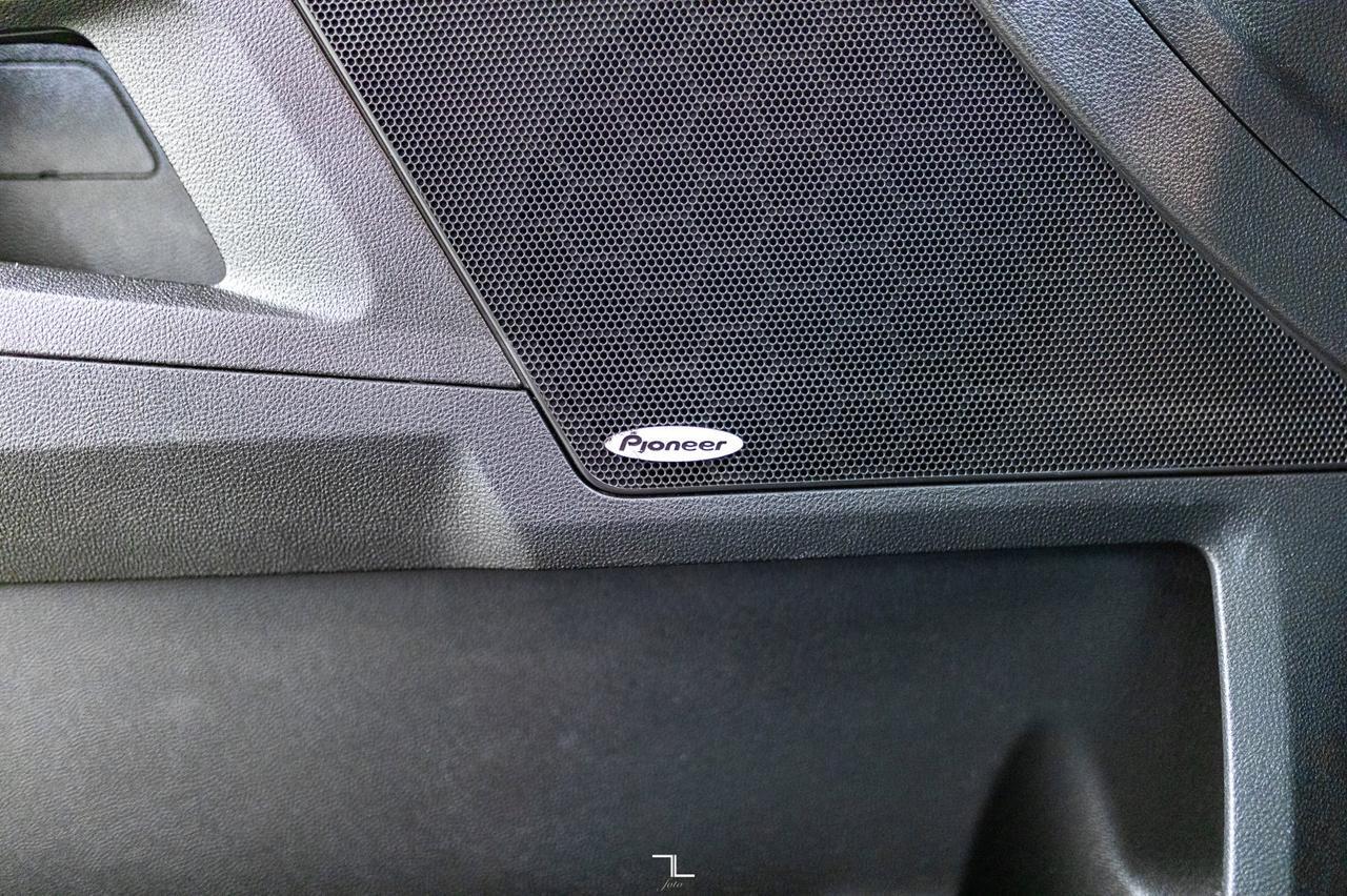 2017 Chevrolet Equinox AWD LT Roof BCam Red Deer AB