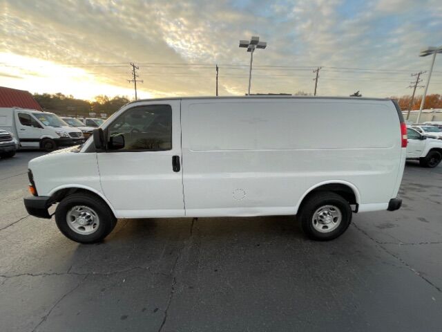 2017 Chevrolet Express 2500 1WT 135.0 Work Van