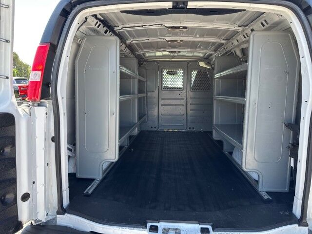 2017 Chevrolet Express 2500 Cargo Van w/ Bin Package Ashland VA